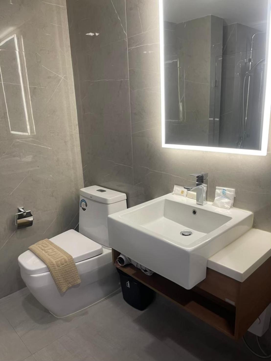 D2 Residences Huahin 华欣市中心近海滩近商场酒店式公寓可加床有连通房型 Quarto foto
