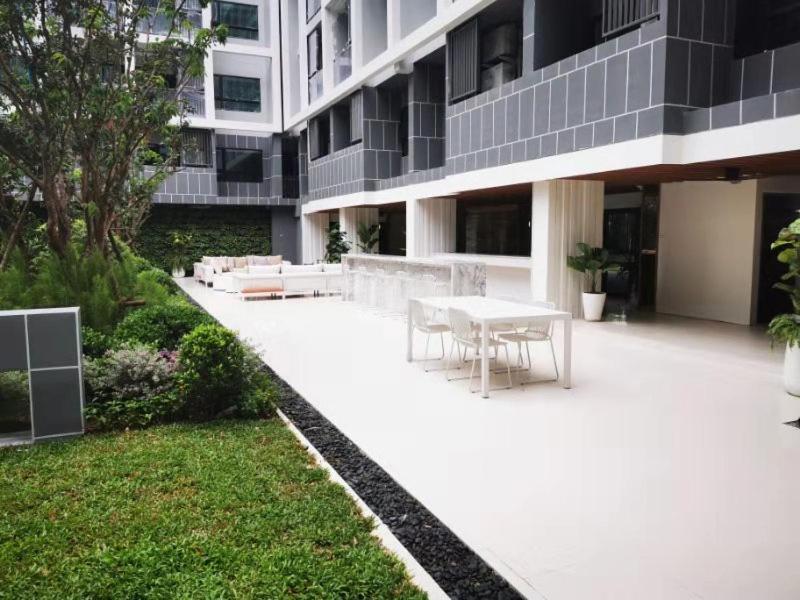 D2 Residences Huahin 华欣市中心近海滩近商场酒店式公寓可加床有连通房型 Exterior foto